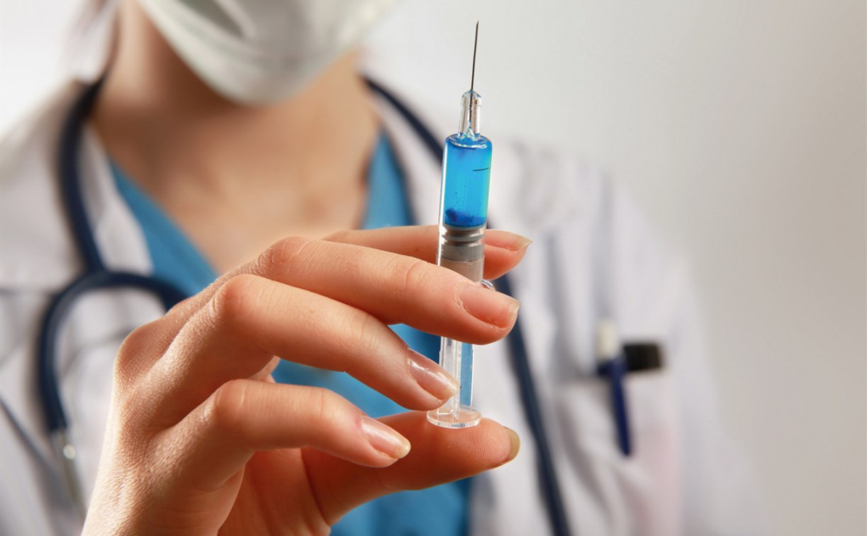 В России увеличилось число осложнений после прививок