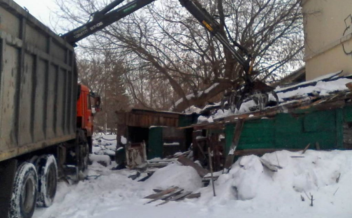 В Центральном округе Тулы сносят аварийные постройки