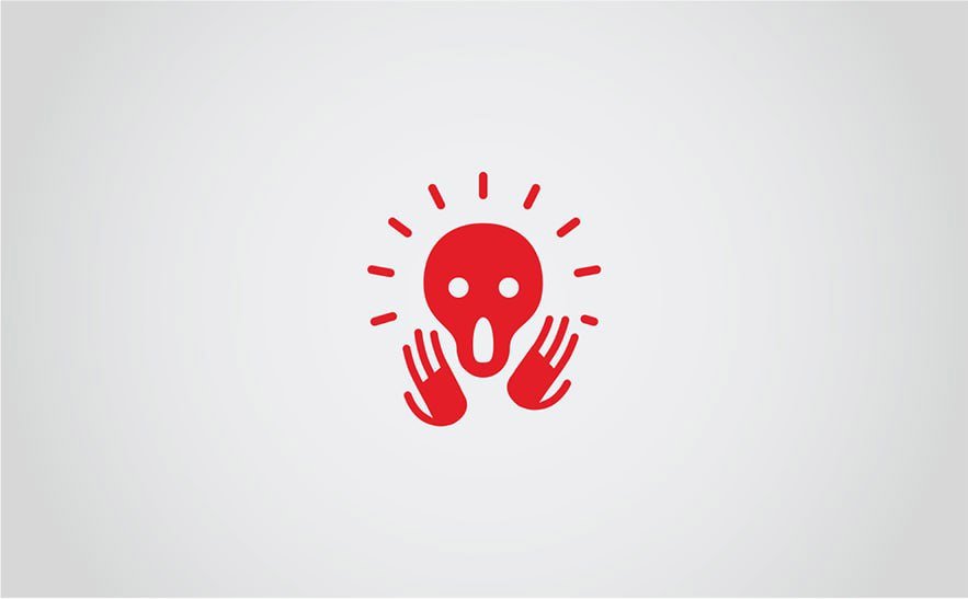 В груди тулячки после пластики нашли забытую салфетку: врач не признает вину 