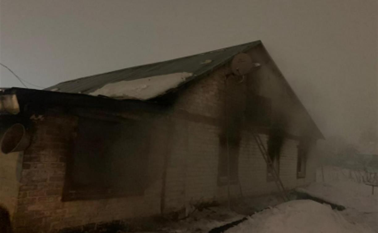 По факту пожара в Ясногорске прокуратура и Следственный комитет начали проверку
