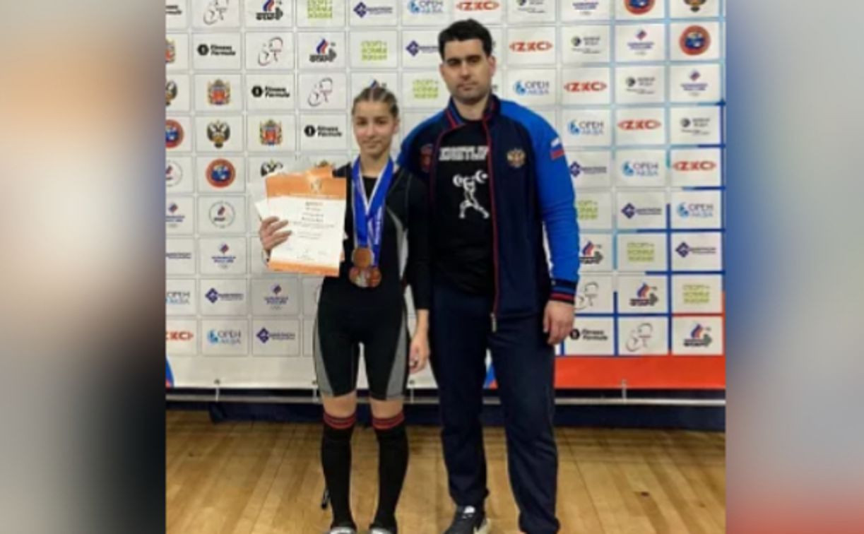 Тулячка завоевала бронзу на первенстве России по тяжелой атлетике