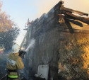В Узловском районе сгорела крыша сарая