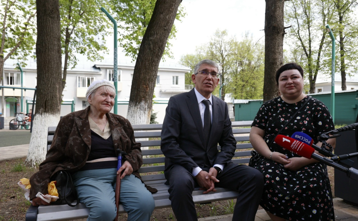 Жительницы Советска рассказали Миляеву, чего им не хватает для счастья