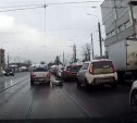 На улице Советской в Туле водитель иномарки «сбросил балласт»