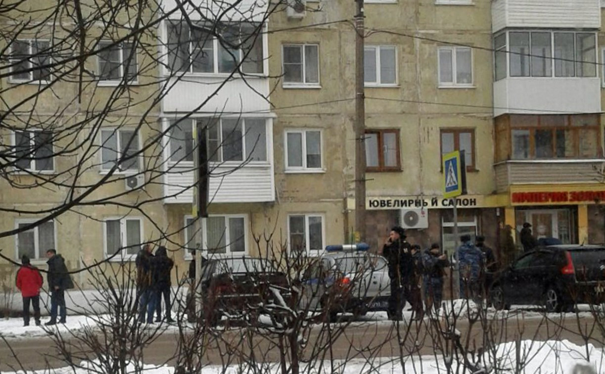 Вооруженный налёт на ювелирный салон в Кимовске: сумма ущерба превысила миллион рублей