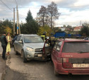 На Веневском шоссе в Туле столкнулись три легковушки