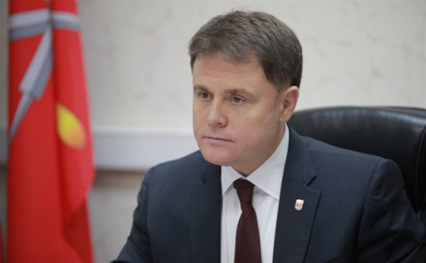 Владимир Груздев ушел в отставку по собственному желанию