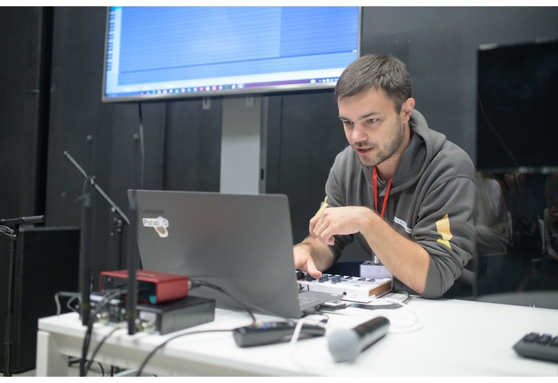 Школа креативных индустрий приглашает юных туляков стать диджеями и дизайнерами