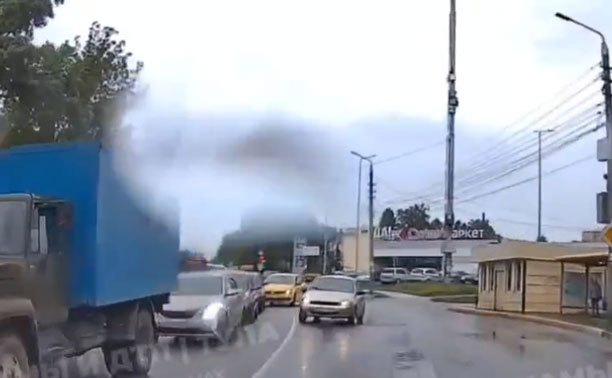 В Туле водитель заснял на Одоевском шоссе «кусочек Индии»