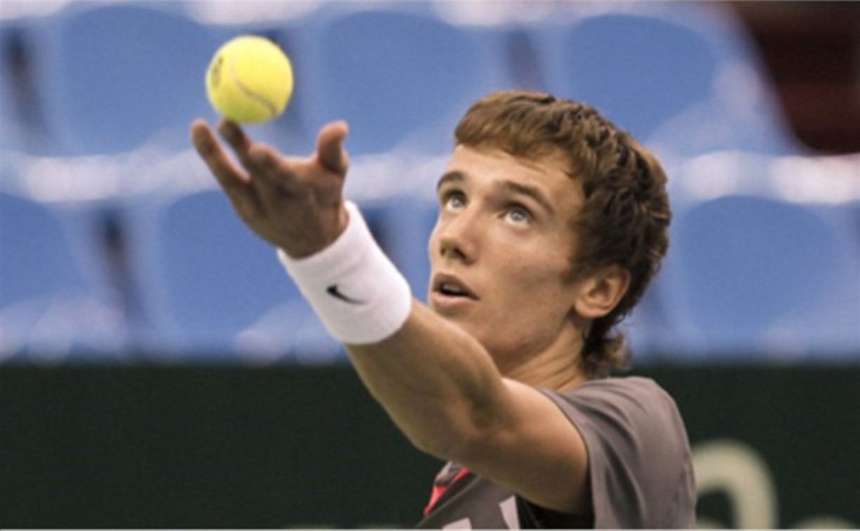 Тульский теннисист уступил британцу в третьем круге US Open