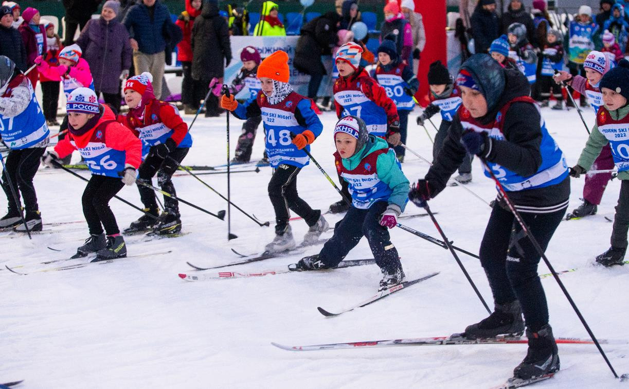 Туляки приняли участие в ночной лыжной гонке «Веденино»: фоторепортаж