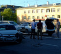Напротив Комсомольского парка столкнулись три автомобиля