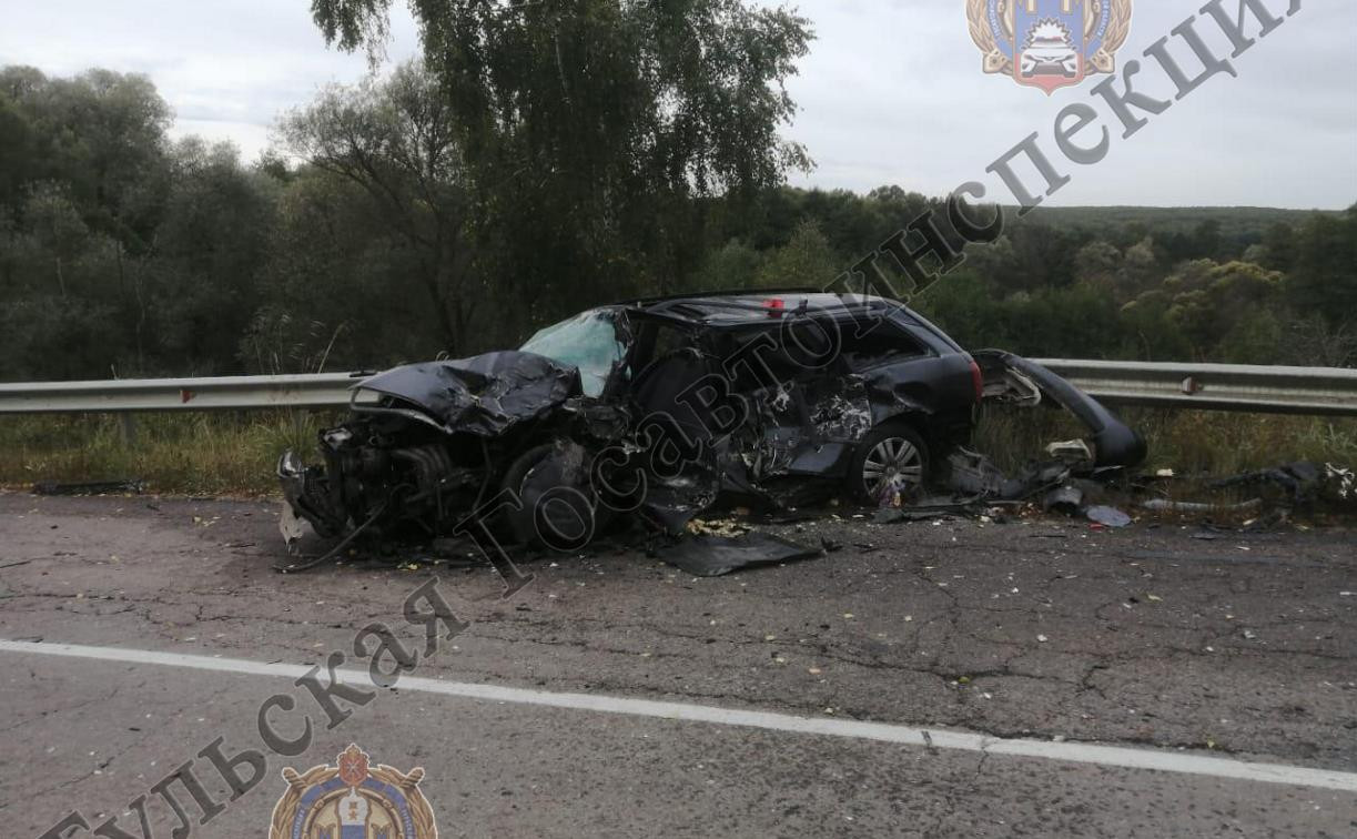 В жестком ДТП в Тульской области погиб водитель