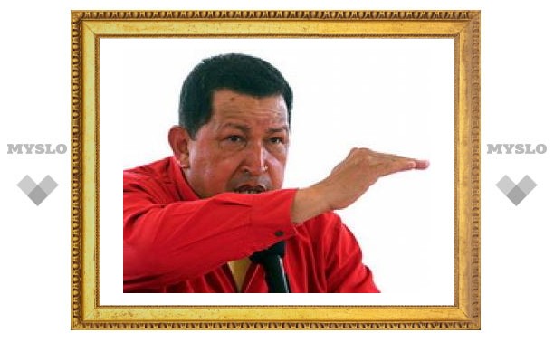 Чавес назвал Обаму "жалким невеждой"