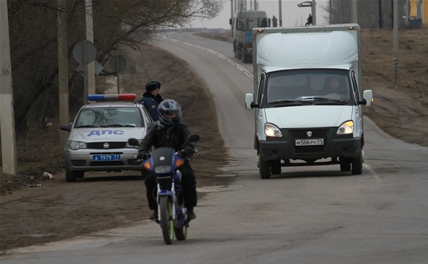 За сутки в Тульской области опрокинулись два мотоциклиста