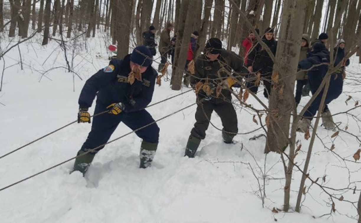 Три лыжника заблудились в лесу: тульские спасатели провели масштабную тренировку