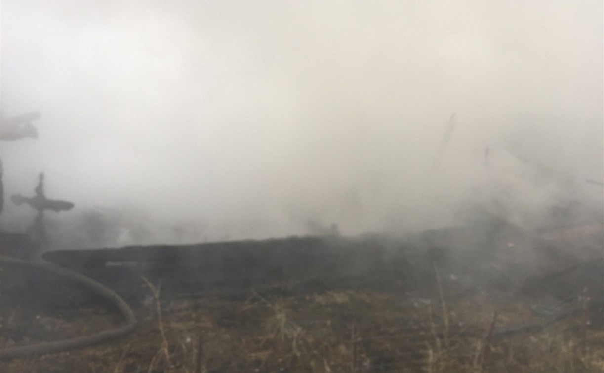 В Алексинском районе дача сгорела дотла