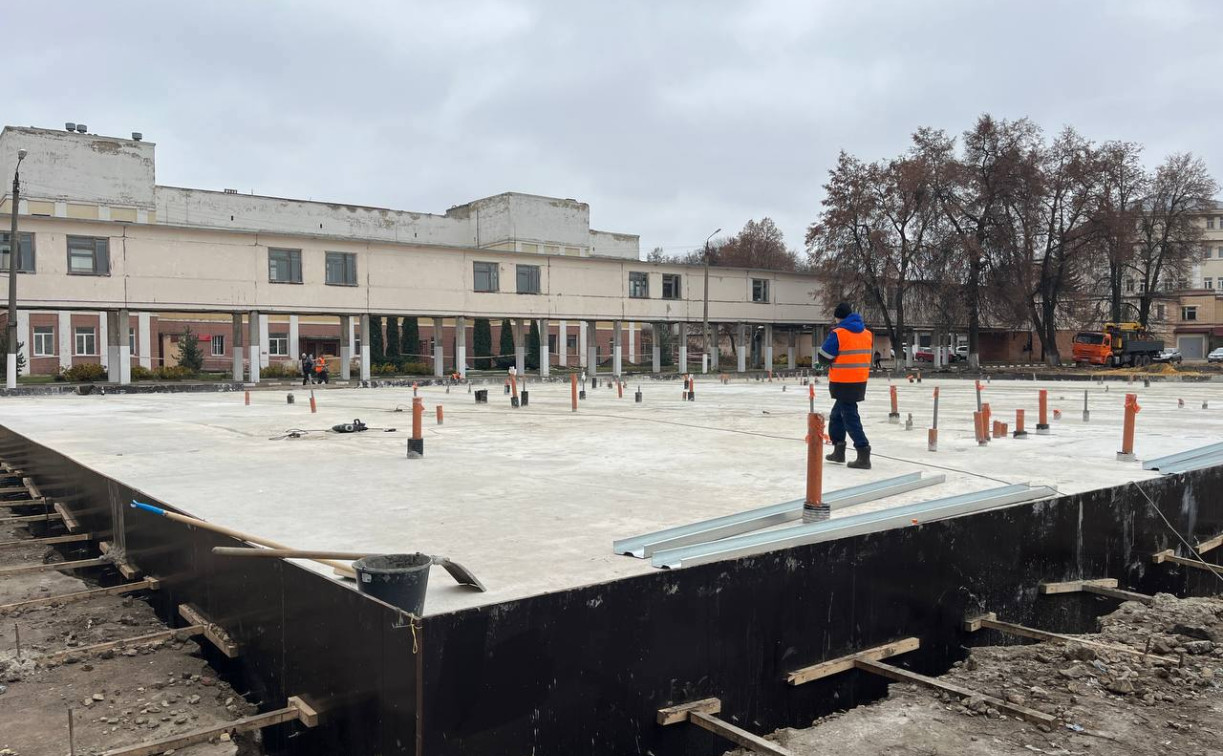 До конца года в Новомосковске закончат строительство нового приемного отделения больницы 