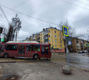 Сломавшийся автобус частично перекрыл ул. Циолковского в Туле
