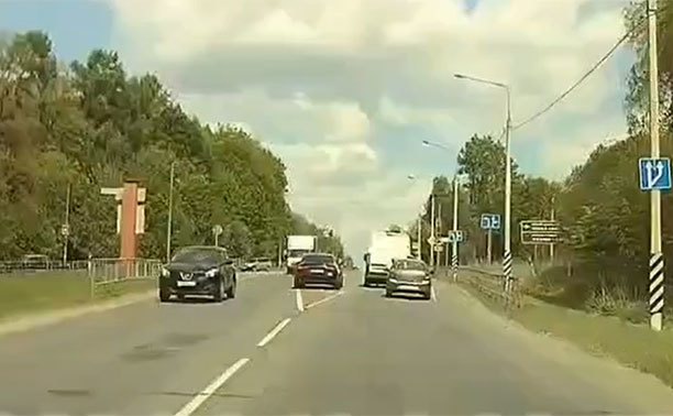 Под Тулой водитель Audi не стал переживать из-за дорожной разметки