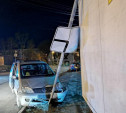 В Туле пьяная автоледи без прав врезалась в дорожный знак
