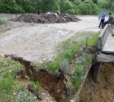 В селе Исаково Венёвского района мост развалился на две части