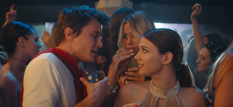 «Москва слезам не верит. Все только начинается»: тулякам показали первую серию новой версии оскароносного хита