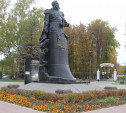 Туляки: «После ремонта ул. Октябрьской пропали якоря с памятника Рудневу. Их украли под шумок?»