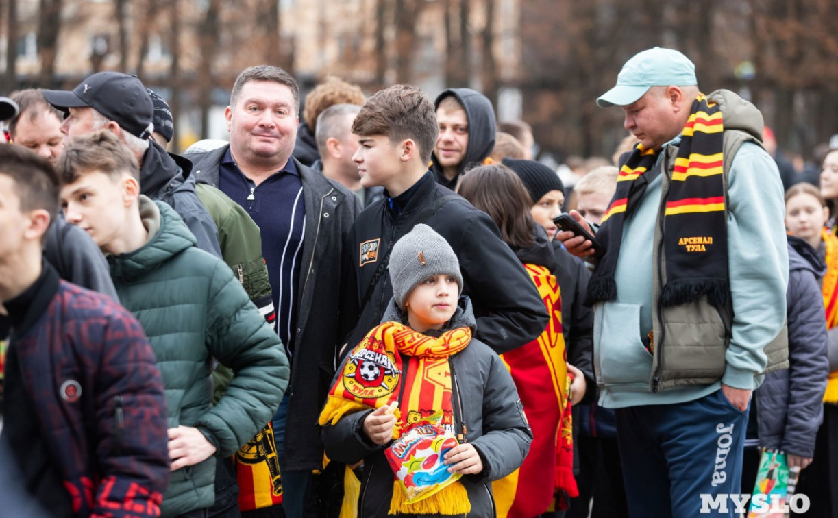 Тульских болельщиков приглашают на автограф-сессию с Дмитрием Аленичевым и Егором Титовым