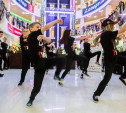 Тульскую «Студенческую весну» открыли танцевальным флешмобом в «Гостином дворе»