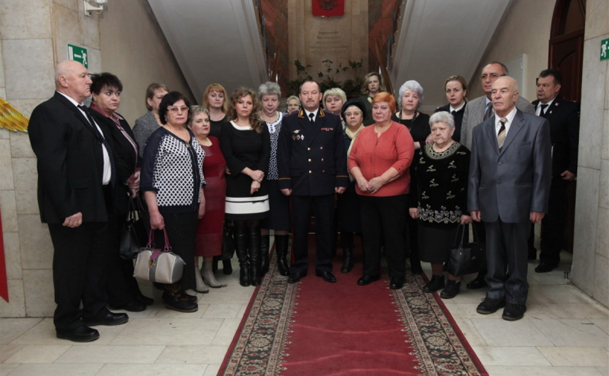 Начальник тульского УМВД Сергей Галкин встретился с родственниками погибших полицейских