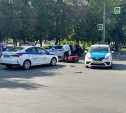 На пересечении ул. Кауля и Староникитской в Туле произошло ДТП с мотоциклом