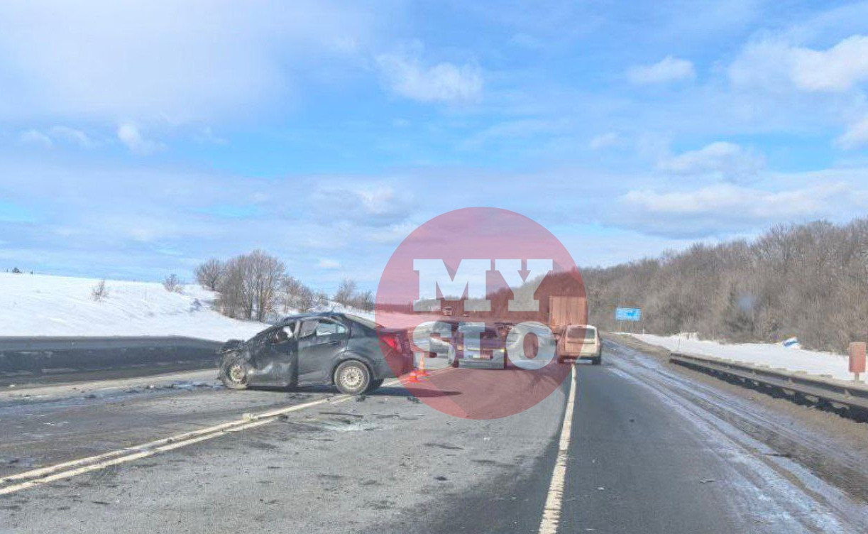 Под Тулой столкнулись Chevrolet и Chery
