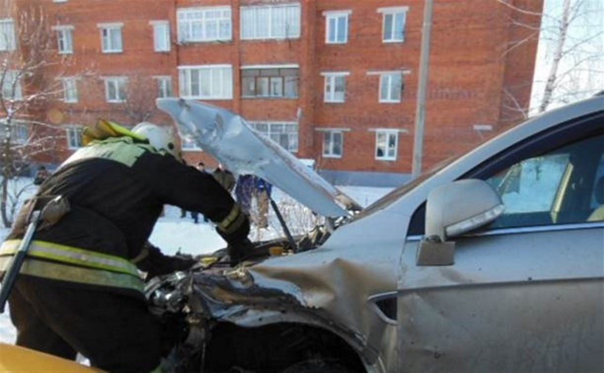 В результате ДТП в Алексине пострадали два пассажира микроавтобуса 