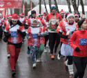 Более 1100 человек стали участниками забега Дедов Морозов в Туле