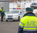 В Новомосковске инспектор ДПС обманул водителя и получил с него взятку