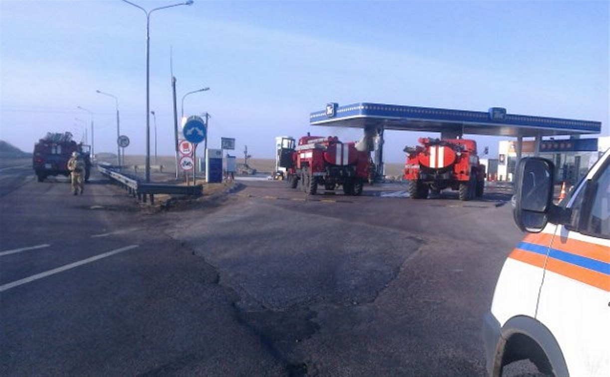 На заправке «ТНК» в Воловском районе сгорели два автомобиля - Новости Тулы  и области. Криминал - MySlo.ru