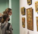 В Туле открылась выставка деревянных икон и церковных скульптур: фоторепортаж
