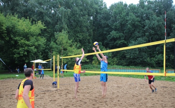 В Туле стартовали соревнования по пляжному волейболу