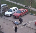 На ул. Калинина в Туле самокатчик сбил девушку и уехал