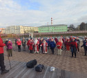 На Казанской набережной прошел «Променад Дедов Морозов»