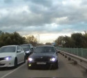 В Туле водитель BMW объехал многокилометровую пробку по встречке: видео