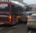 В Туле на проспекте Ленина произошло два ДТП с участием общественного транспорта