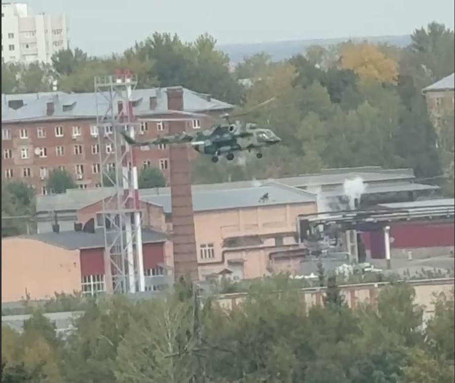 Над «Тула-Ареной» из вертолета высадился десант и слышна стрельба