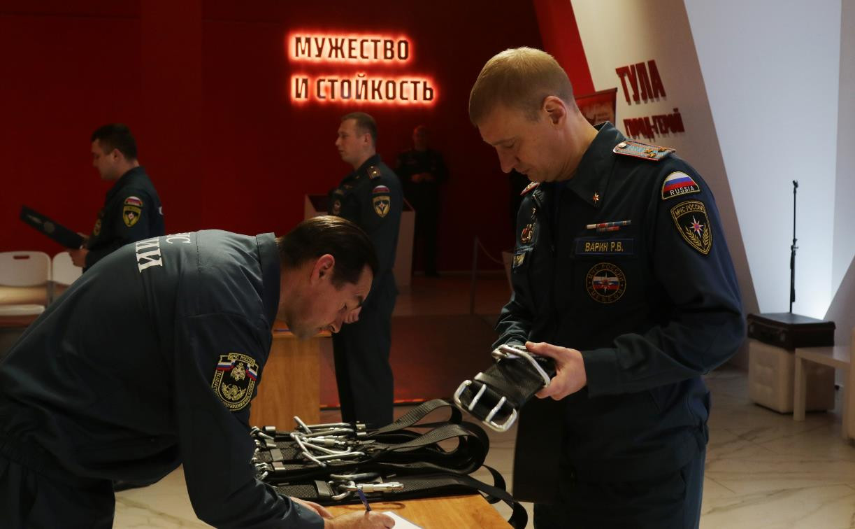 В Музее обороны Тулы состоялось посвящение в пожарные