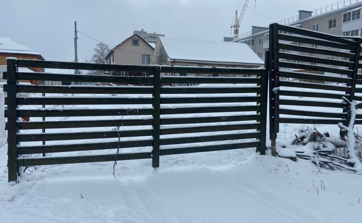 Не пытайтесь покинуть Харино: владелица земли удерживает жителей деревни «в заложниках»
