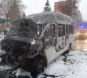 В Щекино сгорел микроавтобус