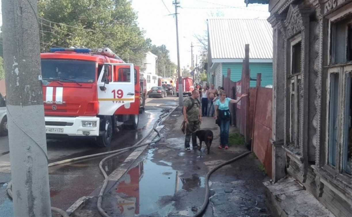 Из горящего дома в Туле пожарные спасли пятерых котят