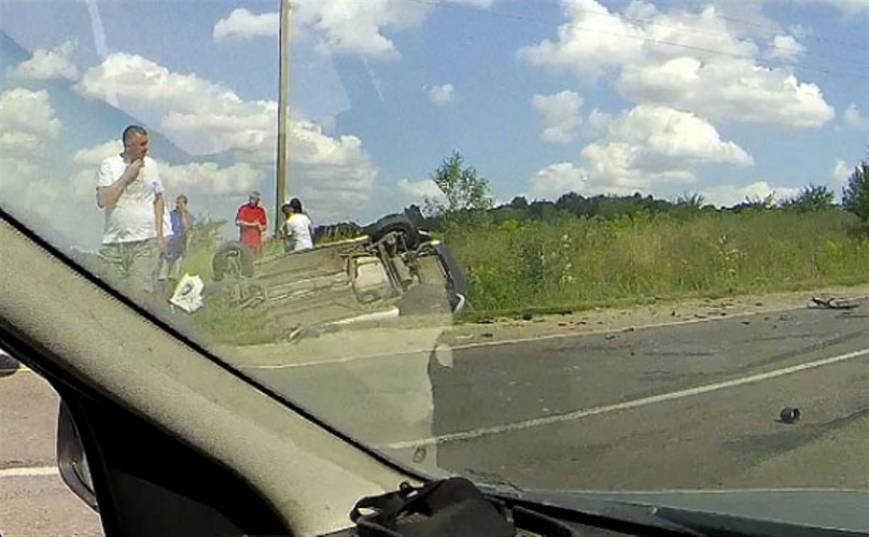 В Туле в ДТП с «перевертышем» пострадала пассажирка легкового авто