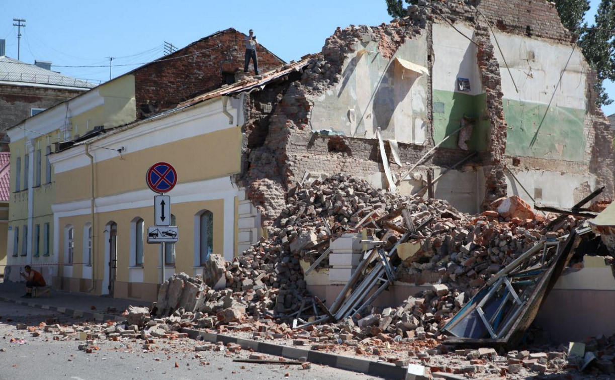 В историческом центре Тулы снесли дом: фото и видео